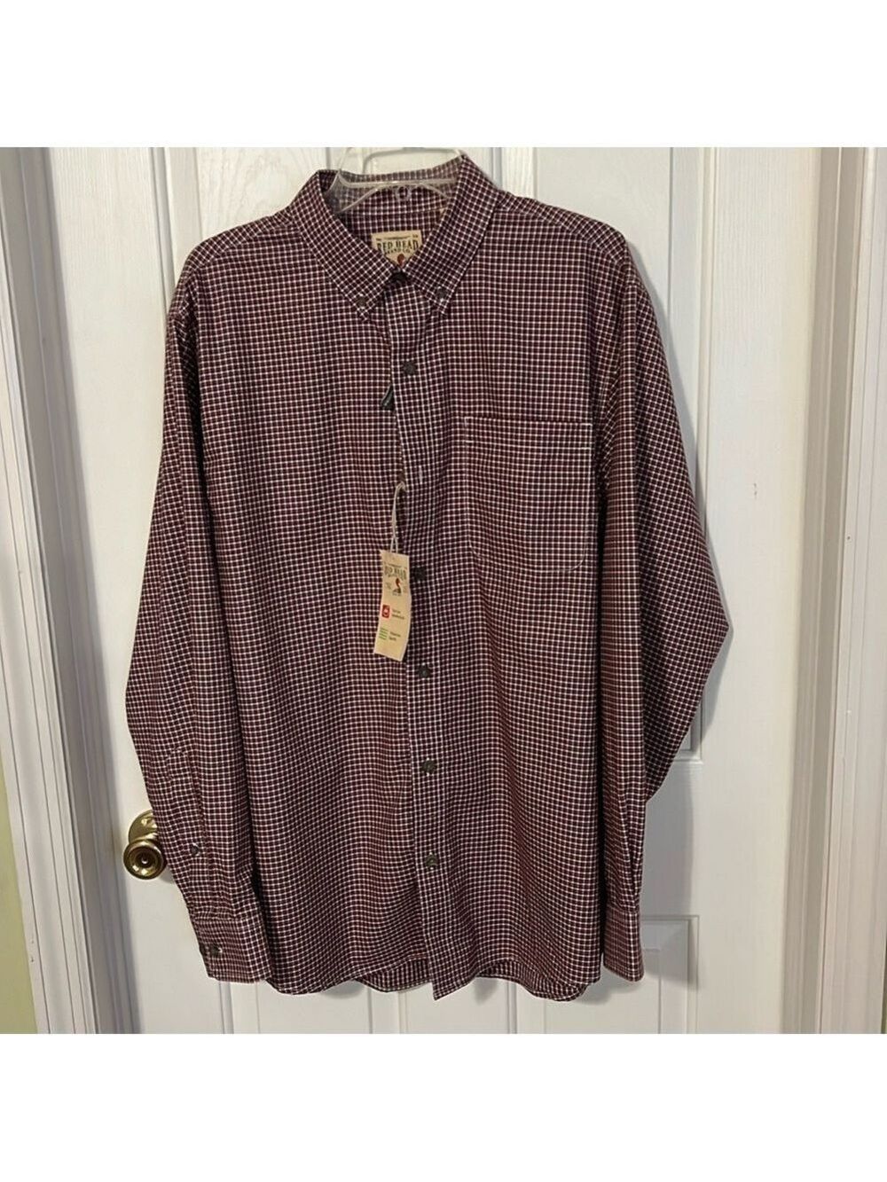 Red Head men’s long sleeve button down shirt. Size L. NWT